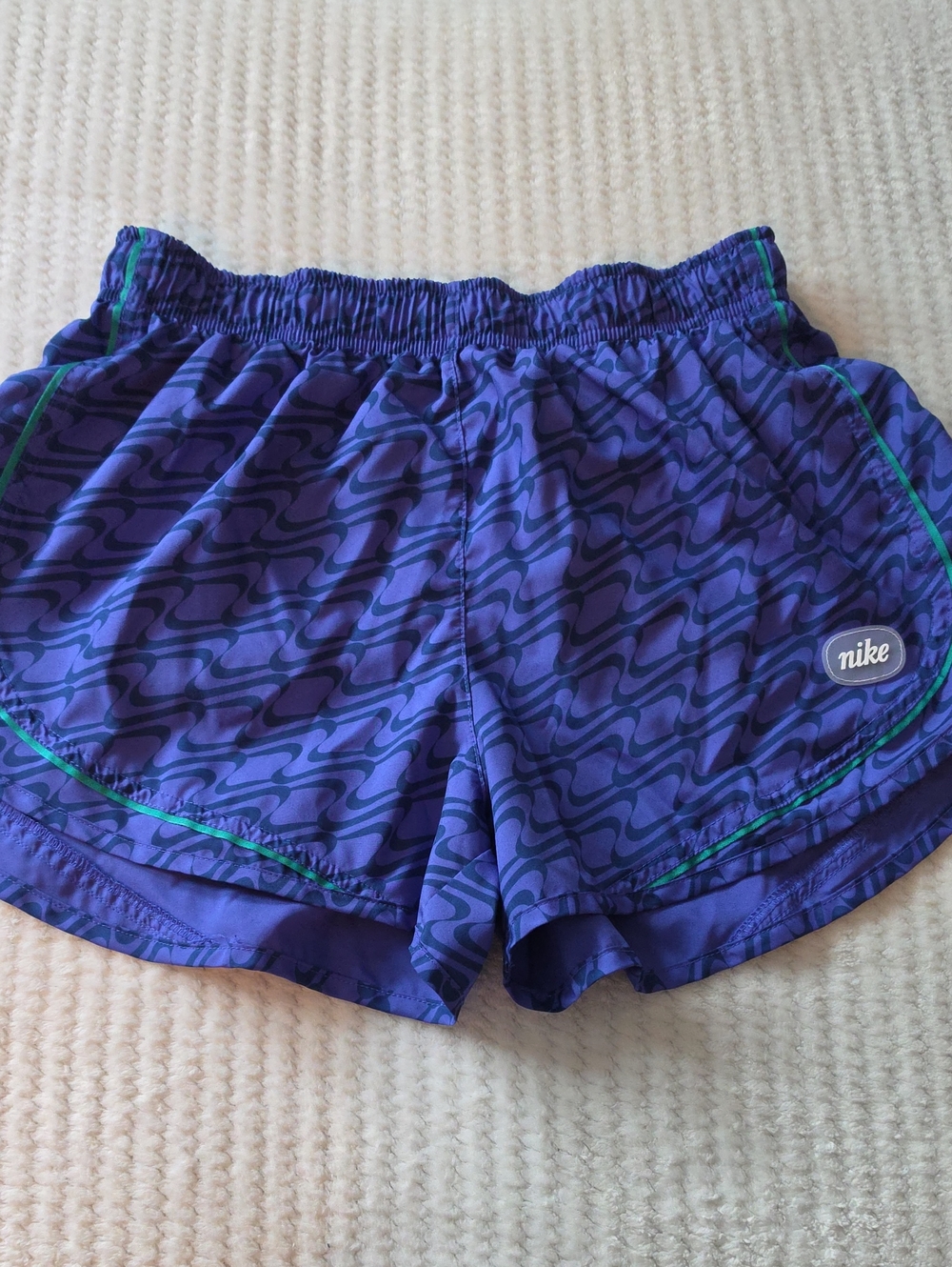 Nike Women's Purple Patterned Athletic Shorts